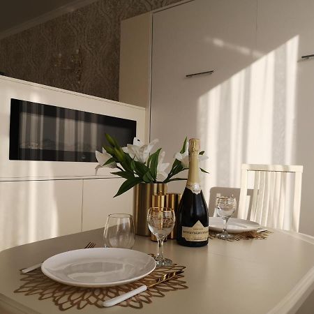 Lux Apartment,10 Фонтана,До Моря 5 Минут Odessza Kültér fotó
